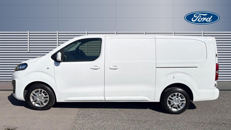 Vauxhall Vivaro L2 Diesel 2900 1.5d 100PS Sportive H1 Van